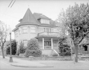 Residence of Mr. Brookhouse [at 1872 Parker Street] in Grandview District 